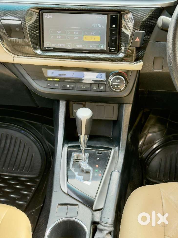 Toyota Corolla Altis G At, 2015, Petrol