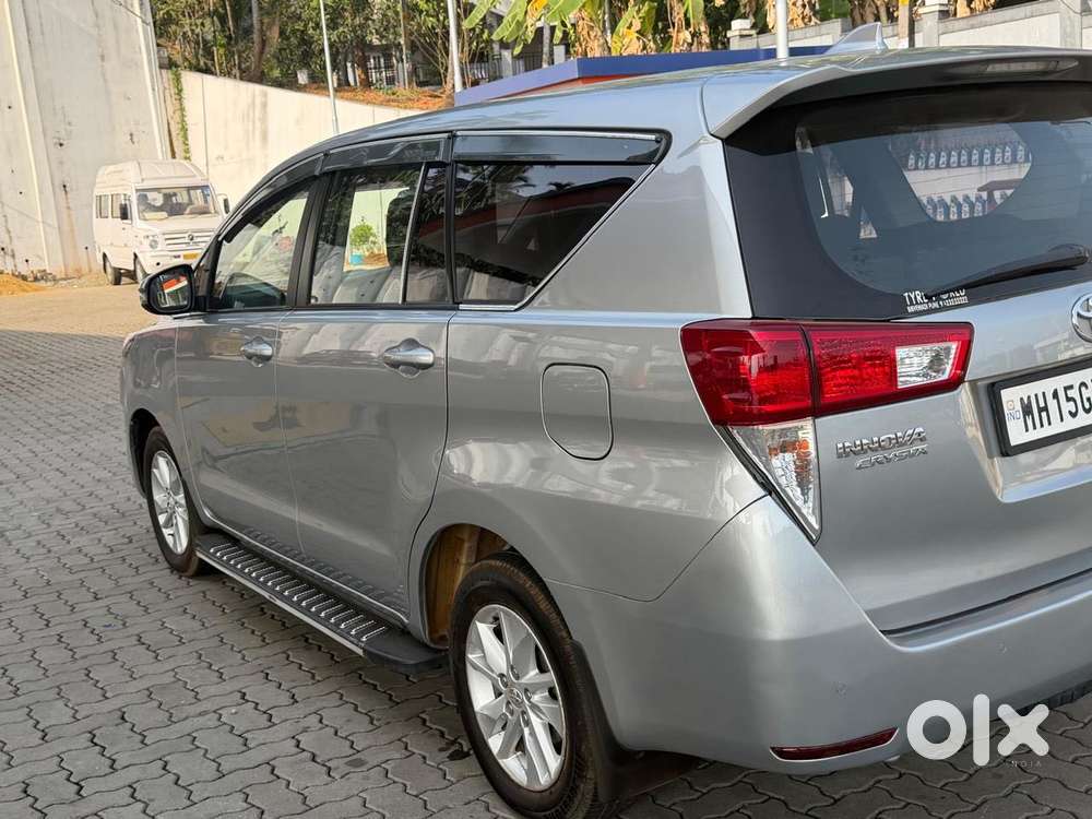 Toyota Innova Crysta 2.4 G Plus Mt 7 Str, 2020, Diesel