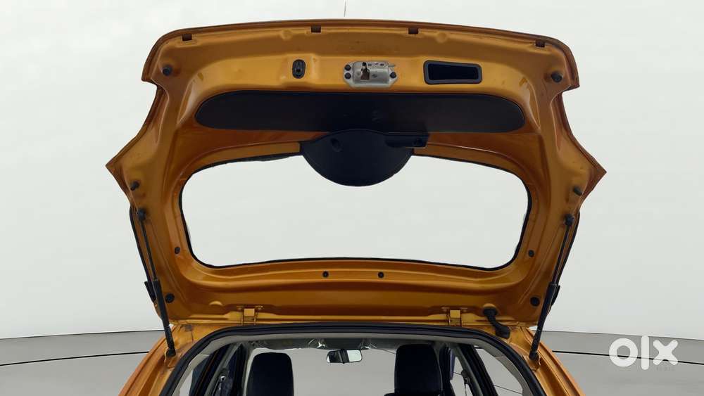 Tata Tiago 1.2 Revotron Xz, 2018, Petrol