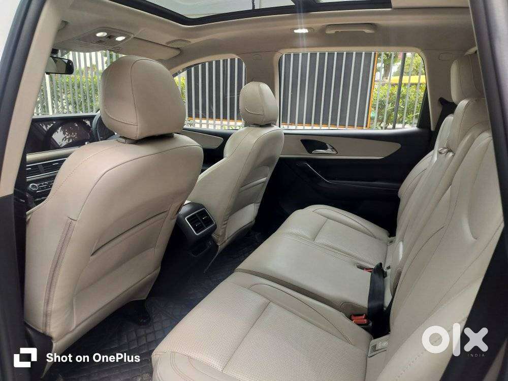 Mahindra Xuv700 2.2 Ax 7 Diesel At Luxury Pack Str, 2023, Petrol