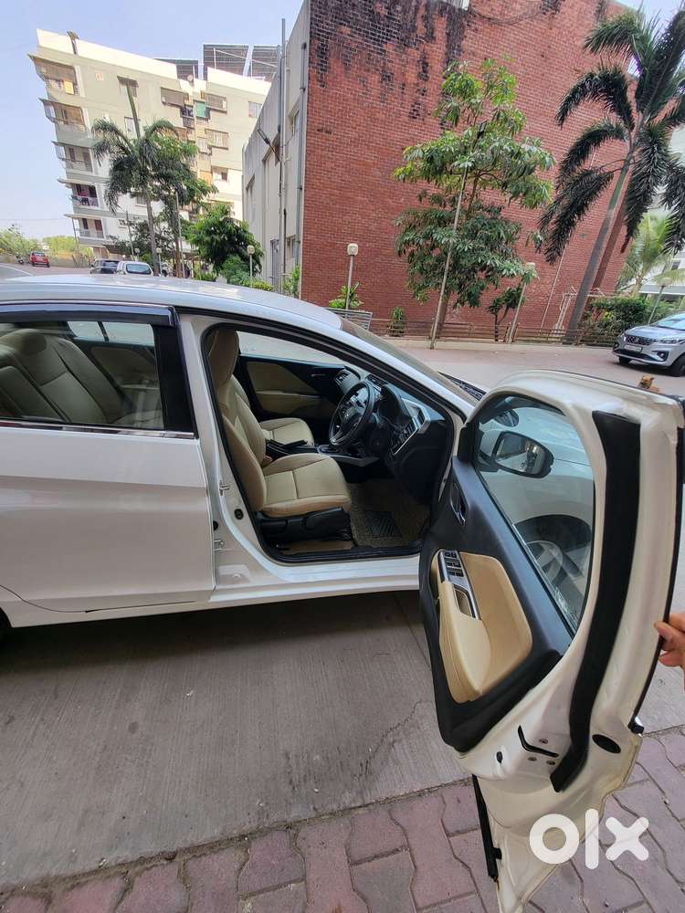 Honda City V Mt Exclusive, 2016, Petrol