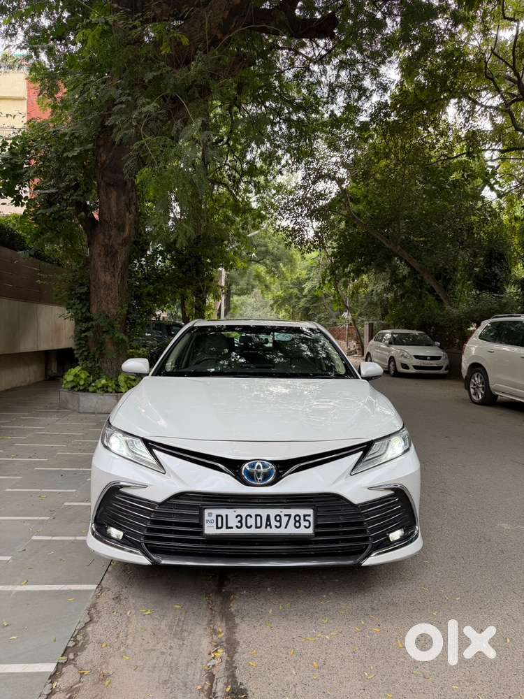 Toyota Camry Hybrid At 2024