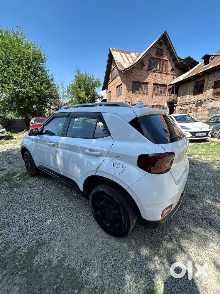 Hyundai Venue S 1.2 Petrol, 2021, Petrol