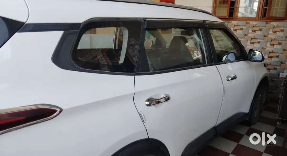 Kia Carens 2023 Petrol Well Maintained