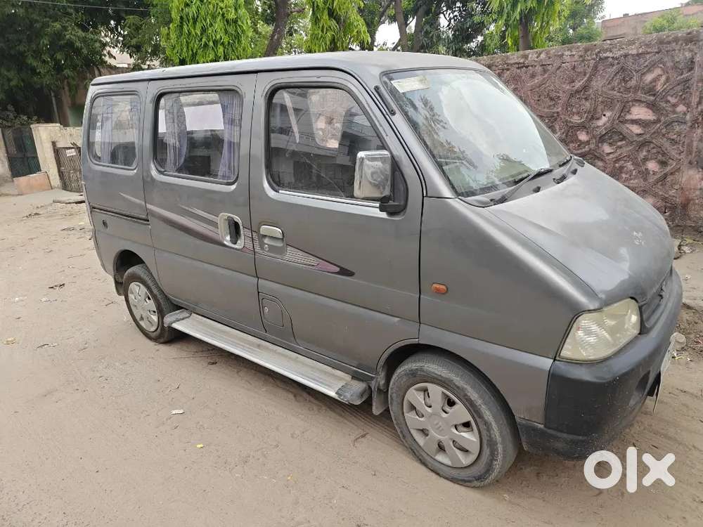 Maruti Suzuki Eeco 2013 Lpg Well Maintained