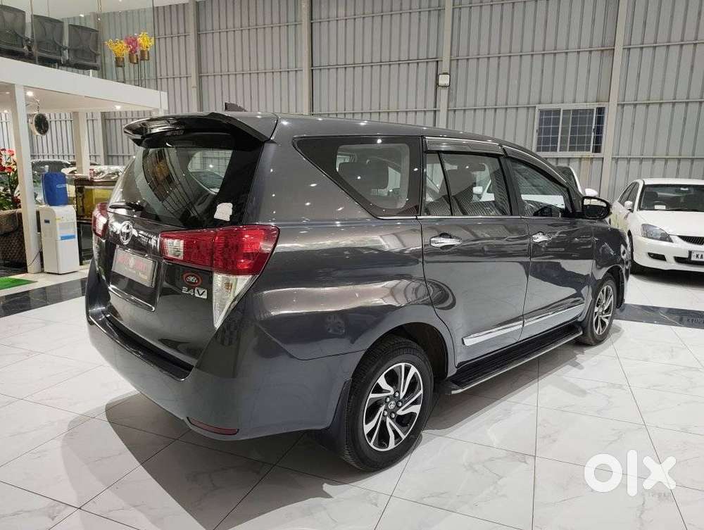 Toyota Innova Crysta 2.4 V 8 Str, 2018, Diesel