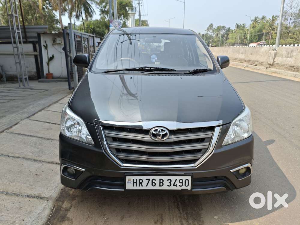 Toyota Innova 2.5 G (diesel) 8 Seater, 2015, Diesel