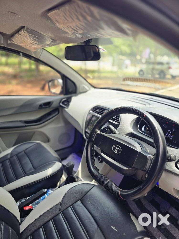 Tata Tiago 1.2 Revotron Xm, 2025, Petrol