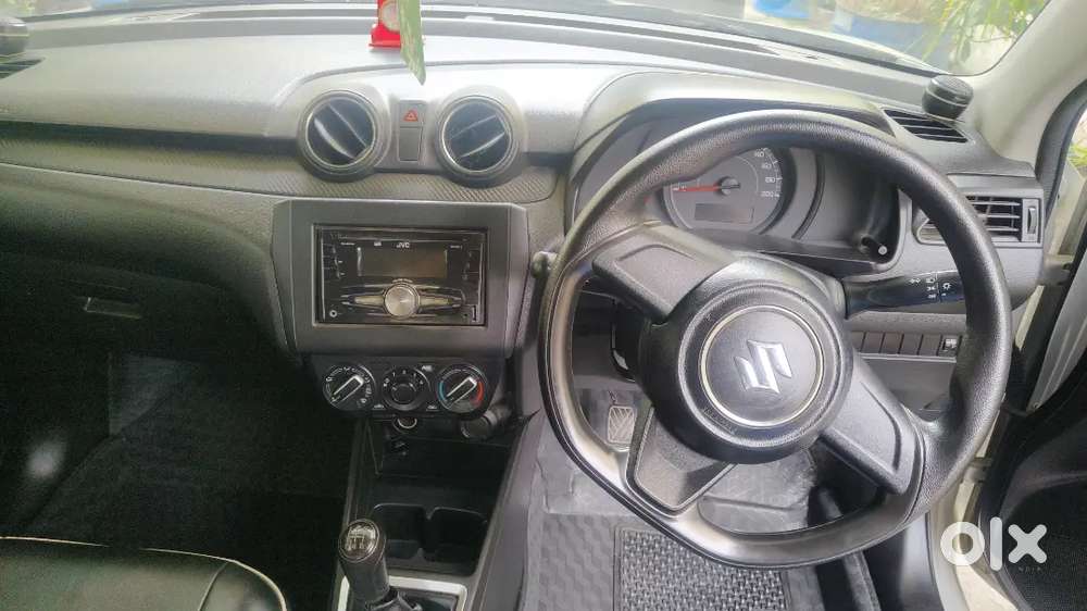 Maruti Suzuki Swift 2021 Lxi