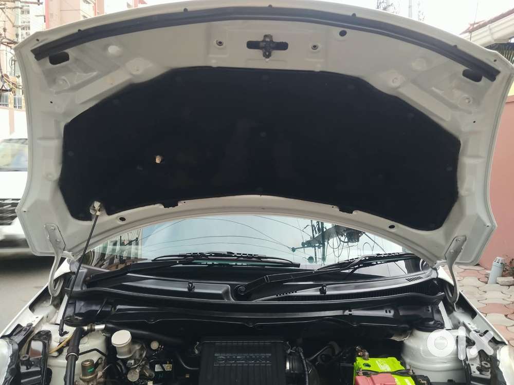 Maruti Suzuki Swift Vxi, 2013, Petrol