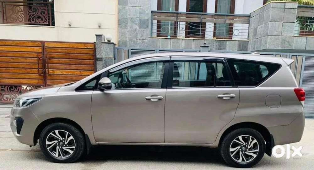 Toyota Innova Crysta Automaric 2022- Excellent Condition