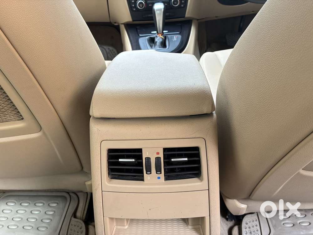 Bmw 3 Series 2.0 320i Sedan, 2011, Petrol