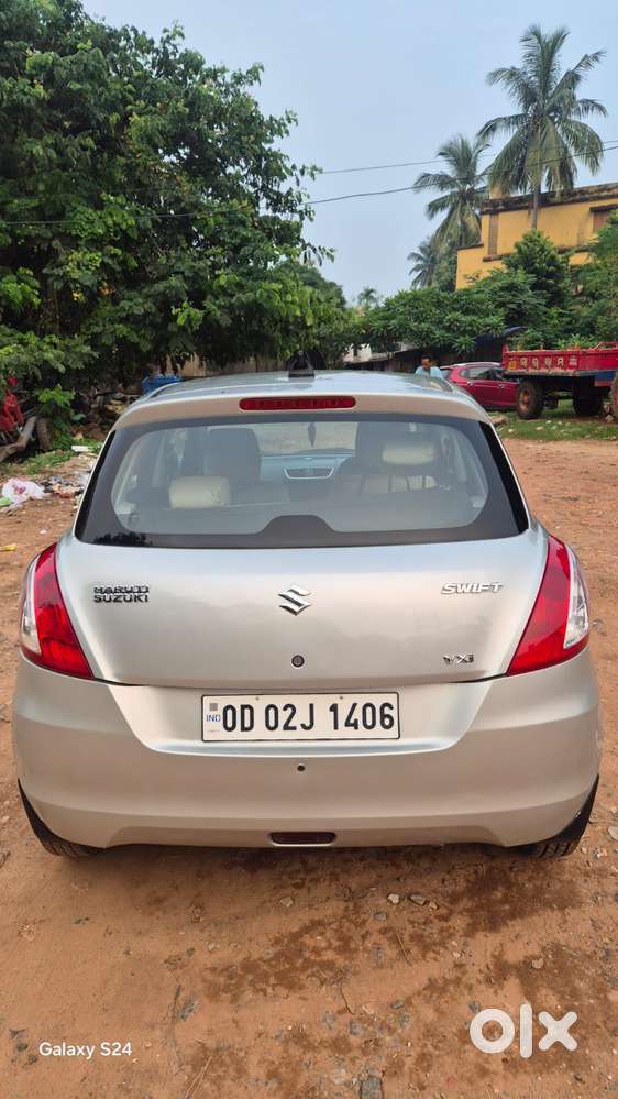 Maruti Suzuki Swift Vxi, 2013, Petrol