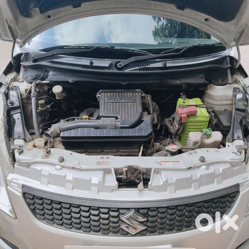 Maruti Suzuki Swift Vxi Abs Bsiv, 2013, Petrol
