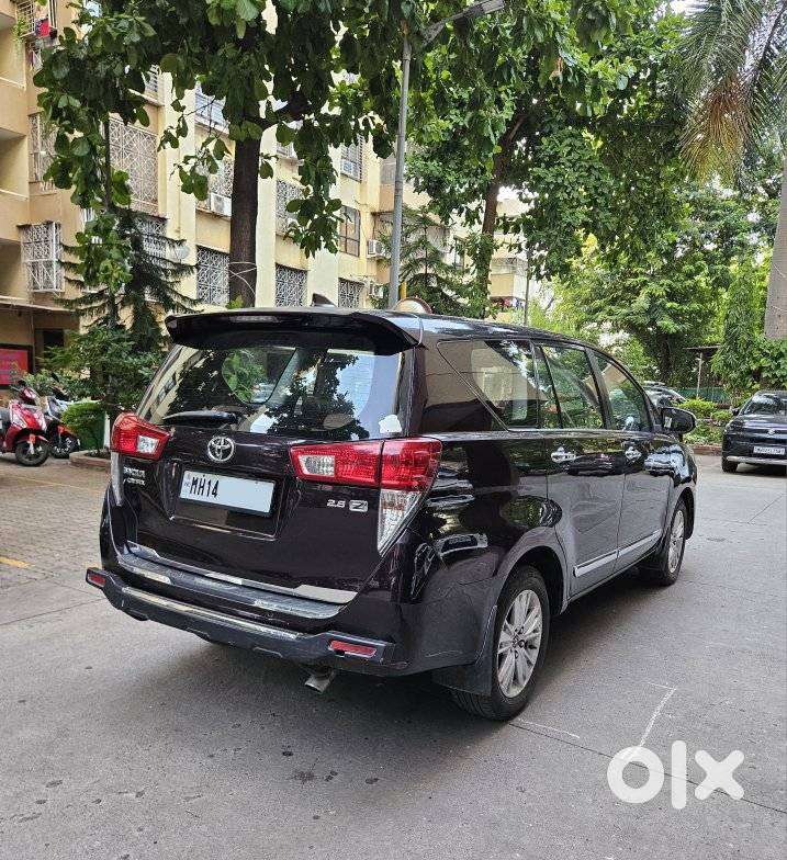 Toyota Innova Crysta 2.8z Automatic, 2016, Diesel