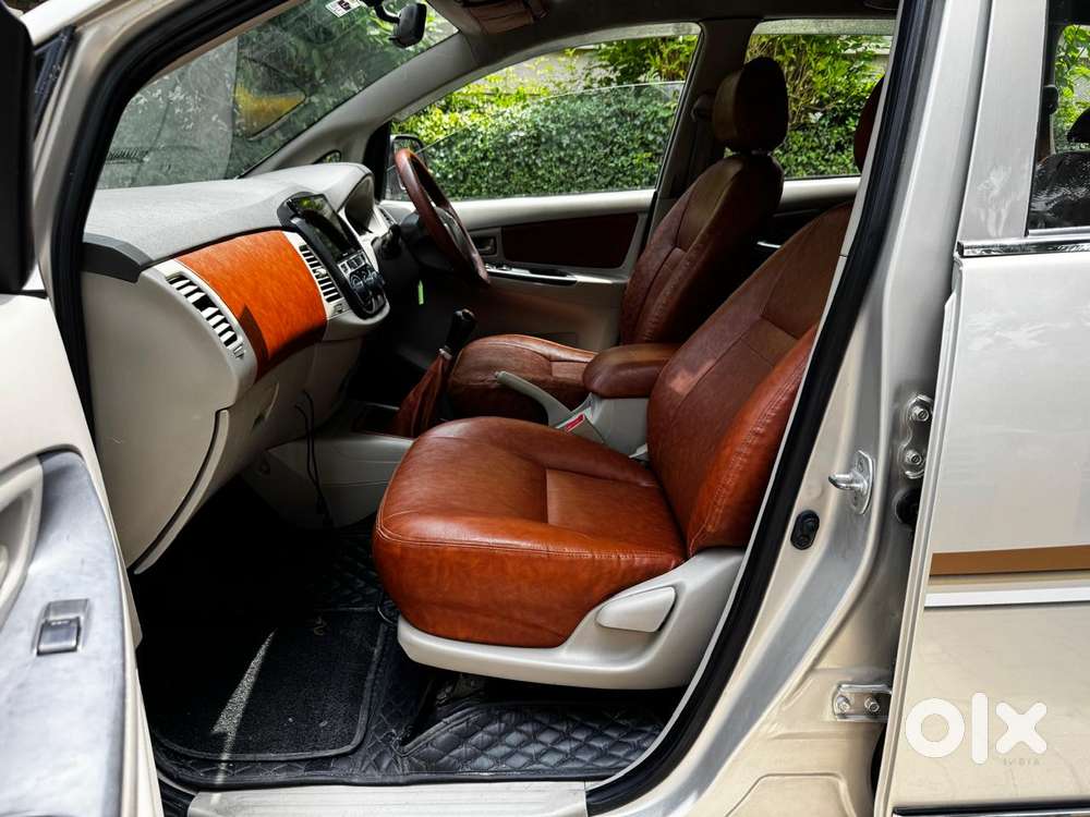 Toyota Innova 2.5 Gx (diesel) 8 Seater, 2012, Diesel