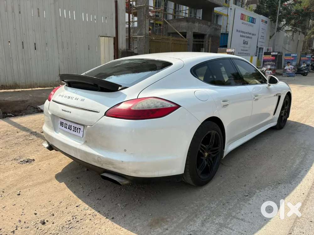 Porsche Panamera 2013 Diesel 72500 Km Driven