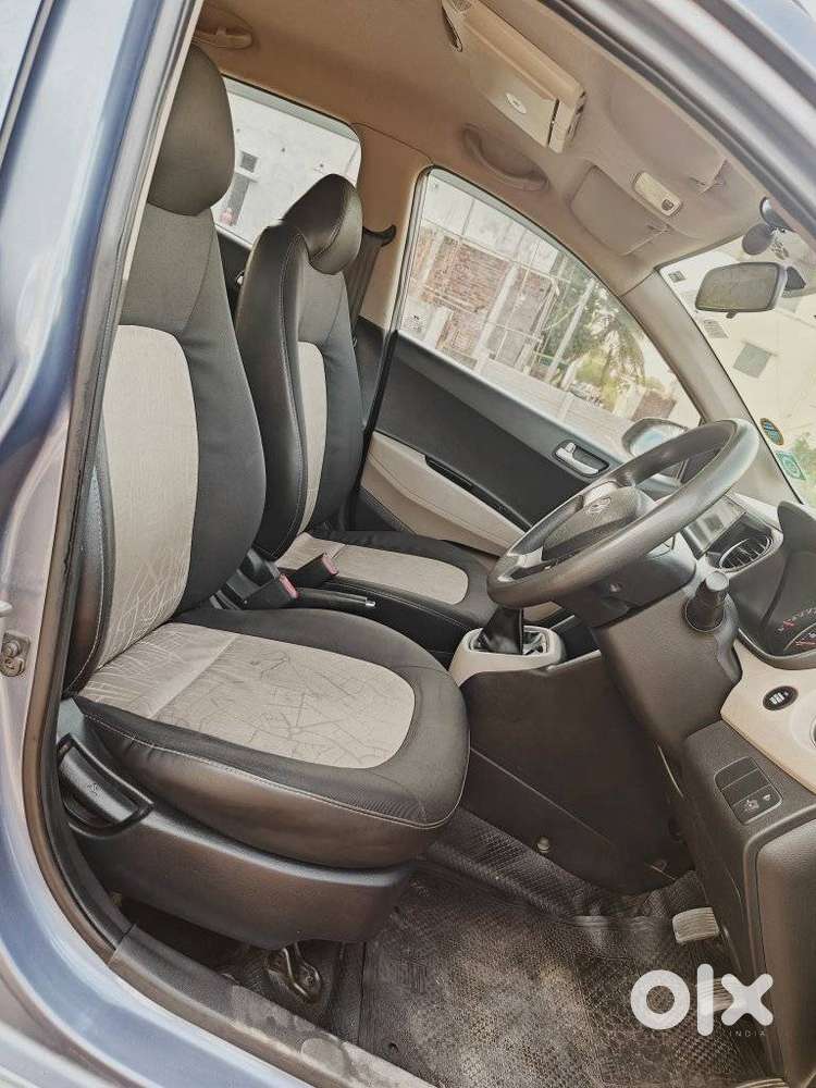 Hyundai Grand I10 Sportz, 2014, Petrol