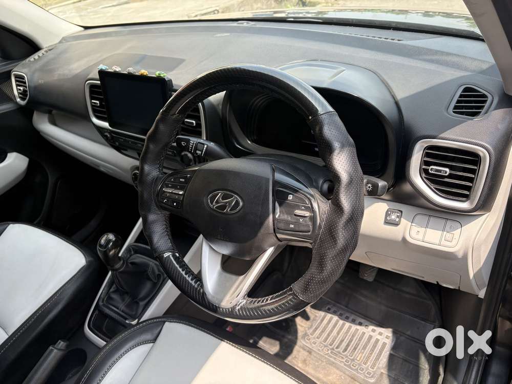 Hyundai Venue 1.2 S (o), 2022, Cng & Hybrids