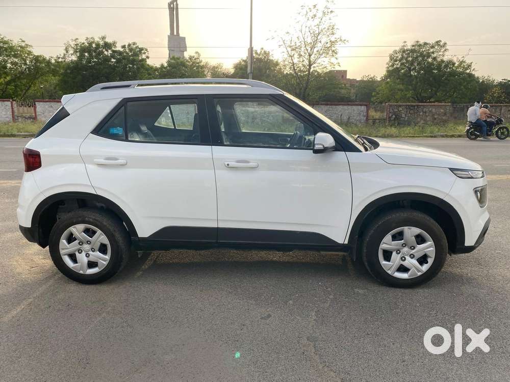 Hyundai Venue S Plus Mt 1.2 Kappa, 2021, Petrol
