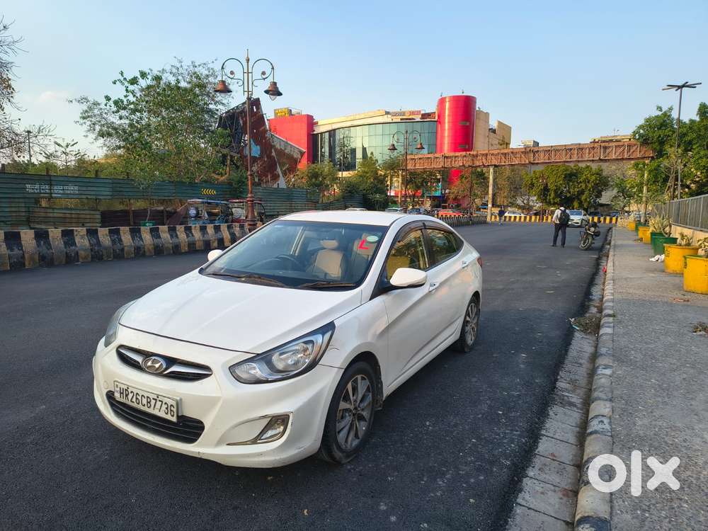 Hyundai Verna Sx 1.5 Petrol Ivt, 2013, Petrol