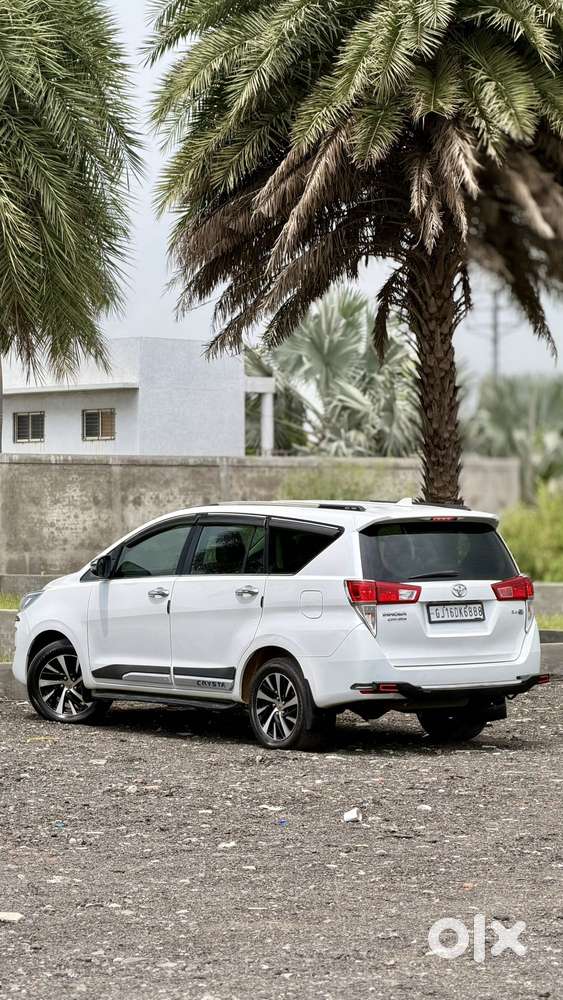 Toyota Innova Crysta 2.4 Z 7 Str, 2023, Diesel