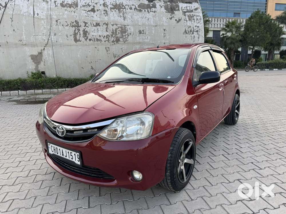Toyota Etios Liva 1.2 Vx Dual Tone, 2011, Petrol