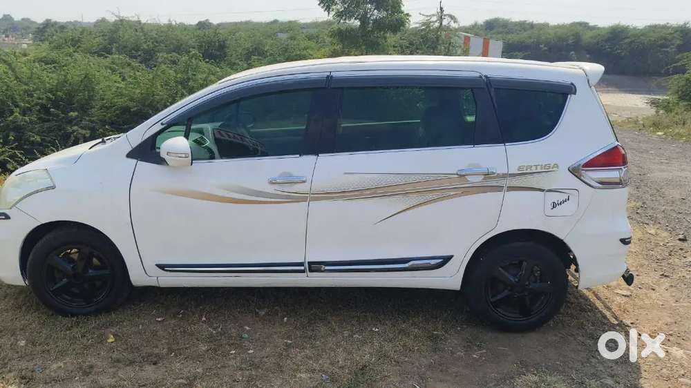 2017 Maruti Suzuki Ertiga Anniversary