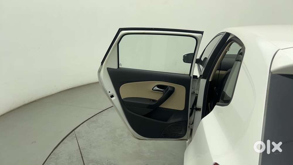 Volkswagen Polo 2009-2013 Petrol Highline 1.2l, 2015, Petrol