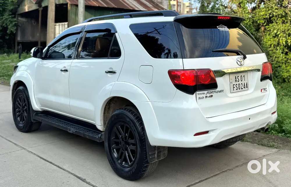 2013 Toyota Fortuner 3.0 4x2 Automatic Diesel, Only 1,35,000 Km Driven
