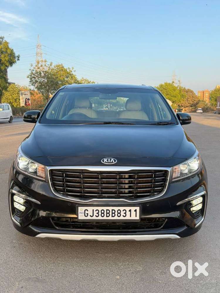 Kia Carnival Premium, 2020, Diesel