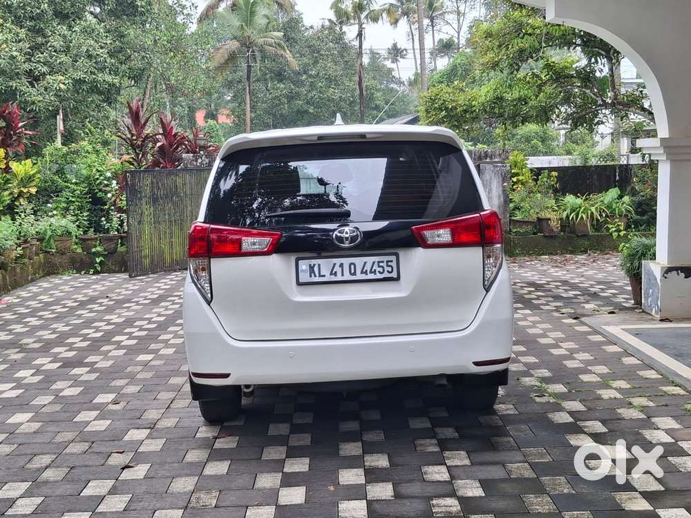 Toyota Innova Crysta 2.8 Gx At 8s, 2019, Diesel