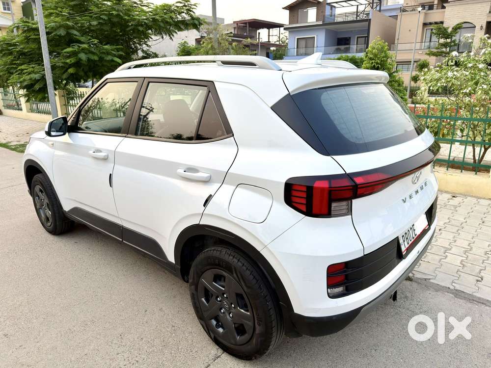 Hyundai Venue S Plus Mt 1.2 Kappa, 2024, Petrol
