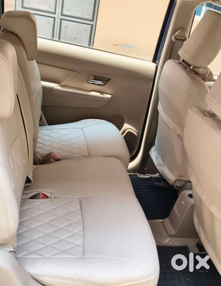 Maruti Suzuki Ertiga Vxi, 2022, Petrol
