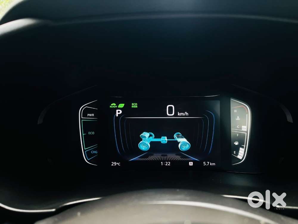 Maruti Suzuki Grand Vitara 1.5 Zeta Plus Intelligent Hybrid Ecvt, 20..
