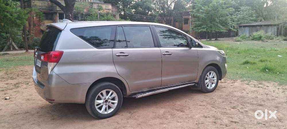Toyota Innova Crysta 2.4 G Mt 8s, 2017, Diesel