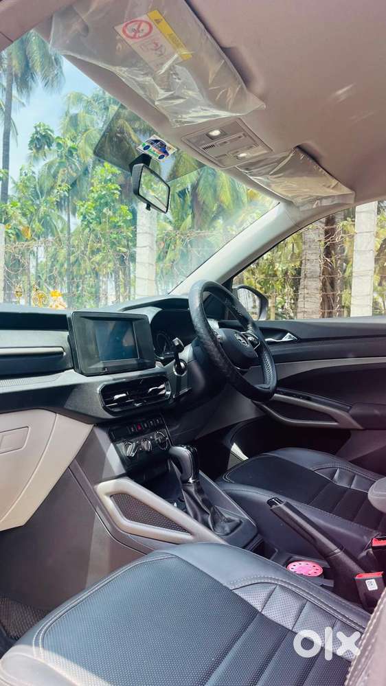 Skoda Kylaq Signature At, 2025, Petrol