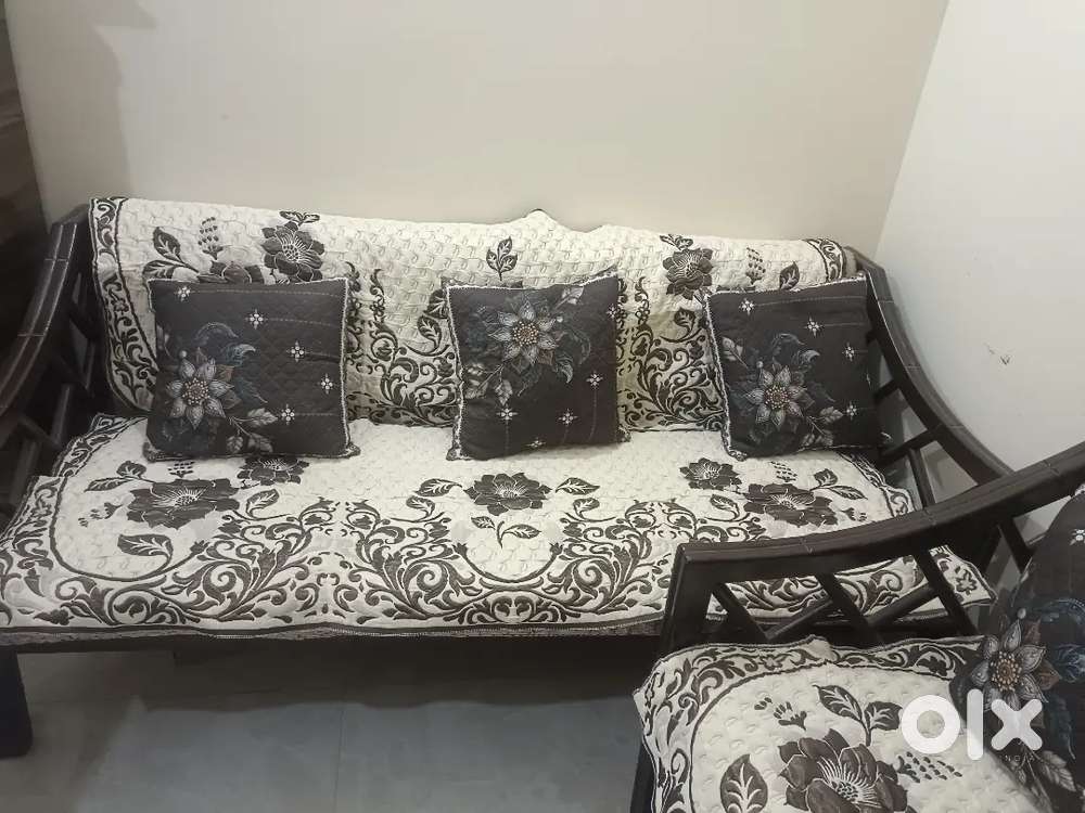 5 seater sofa