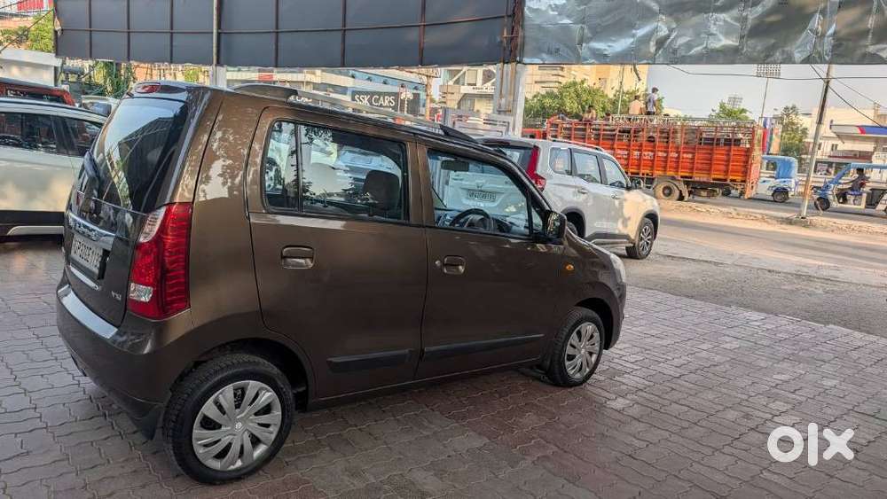 Maruti Suzuki Wagon R Vxi 1.0, 2015, Petrol