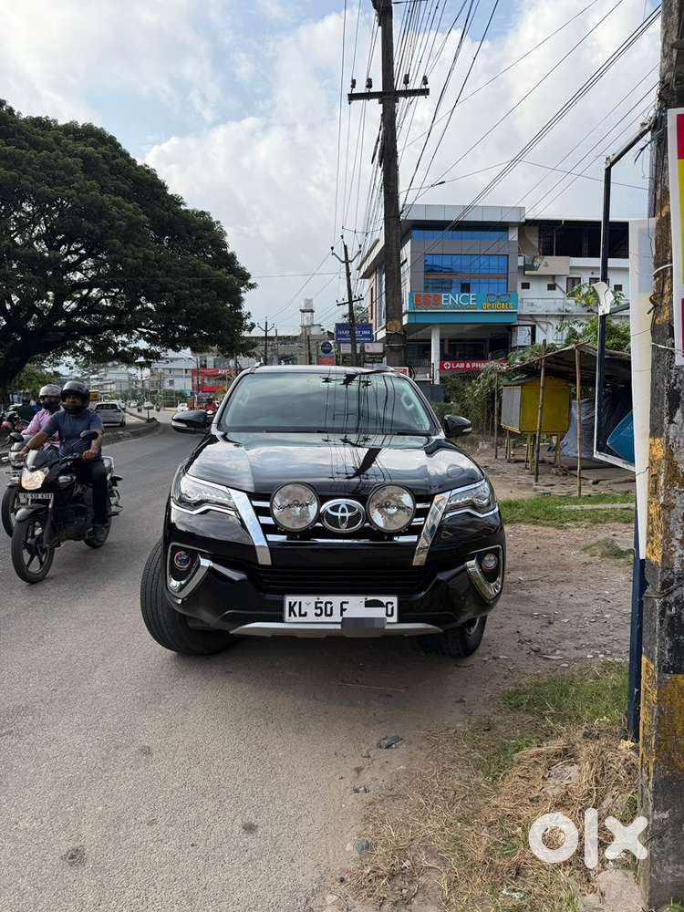 Toyota Fortuner Diesel 4x4 At 2017