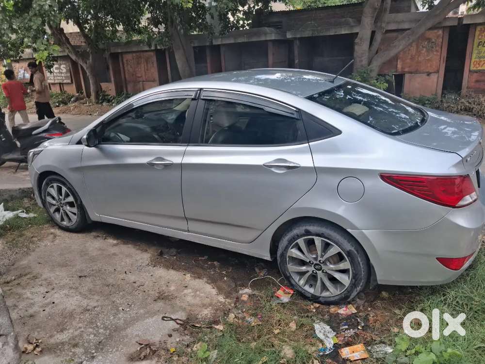 Hyundai Verna Crdi Sx 2015