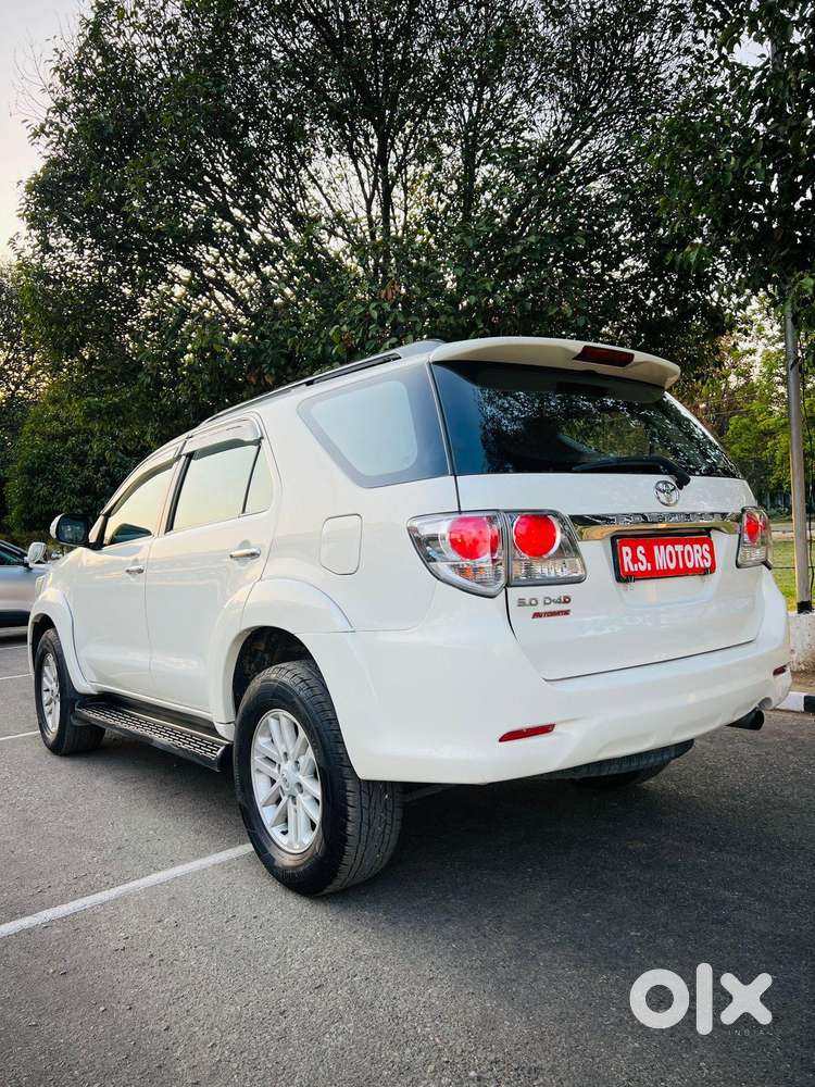 Toyota Fortuner 2011-2016 4x2 At, 2013, Diesel