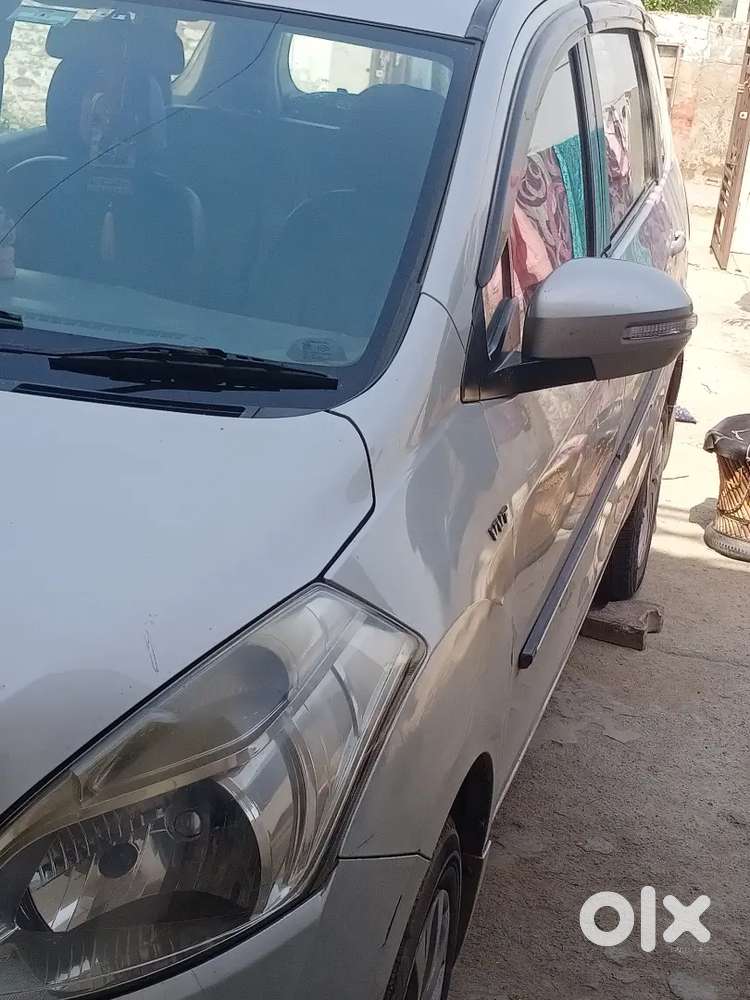 Maruti Suzuki Ertiga 2013