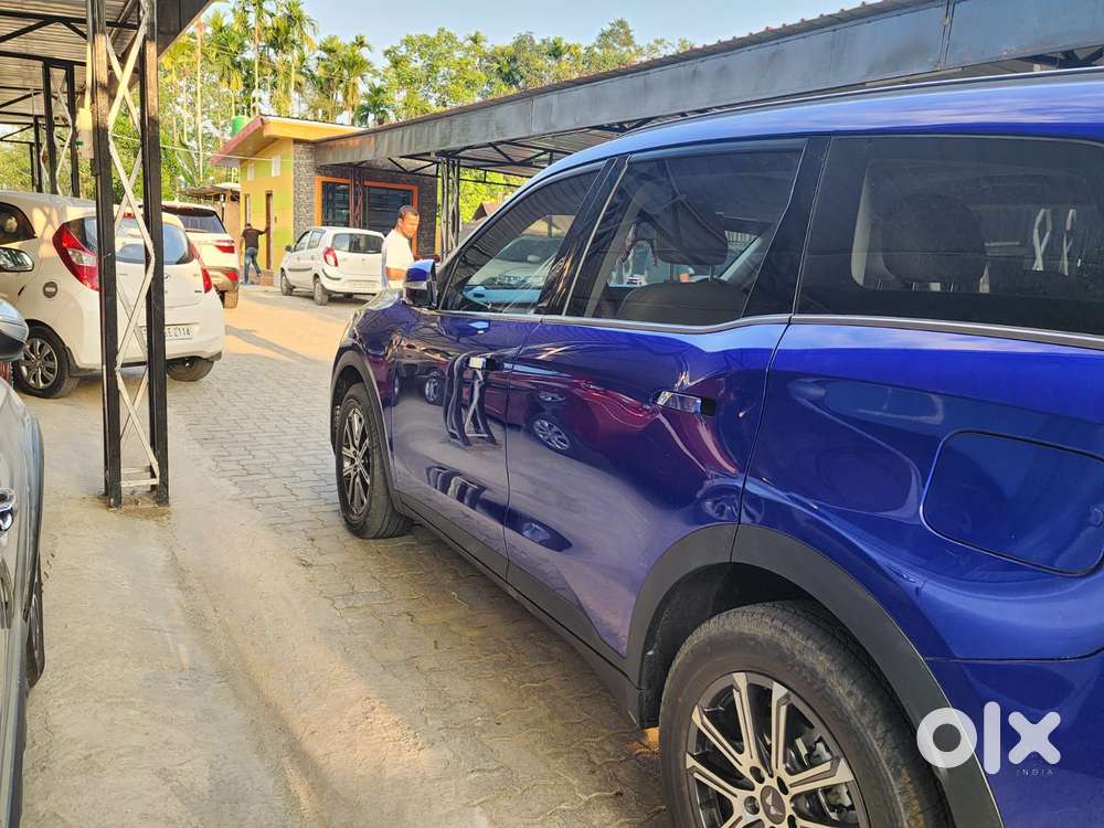 Mahindra Xuv700 2.2 Ax 7 Diesel Mt Luxury Pack Str, 2024, Diesel