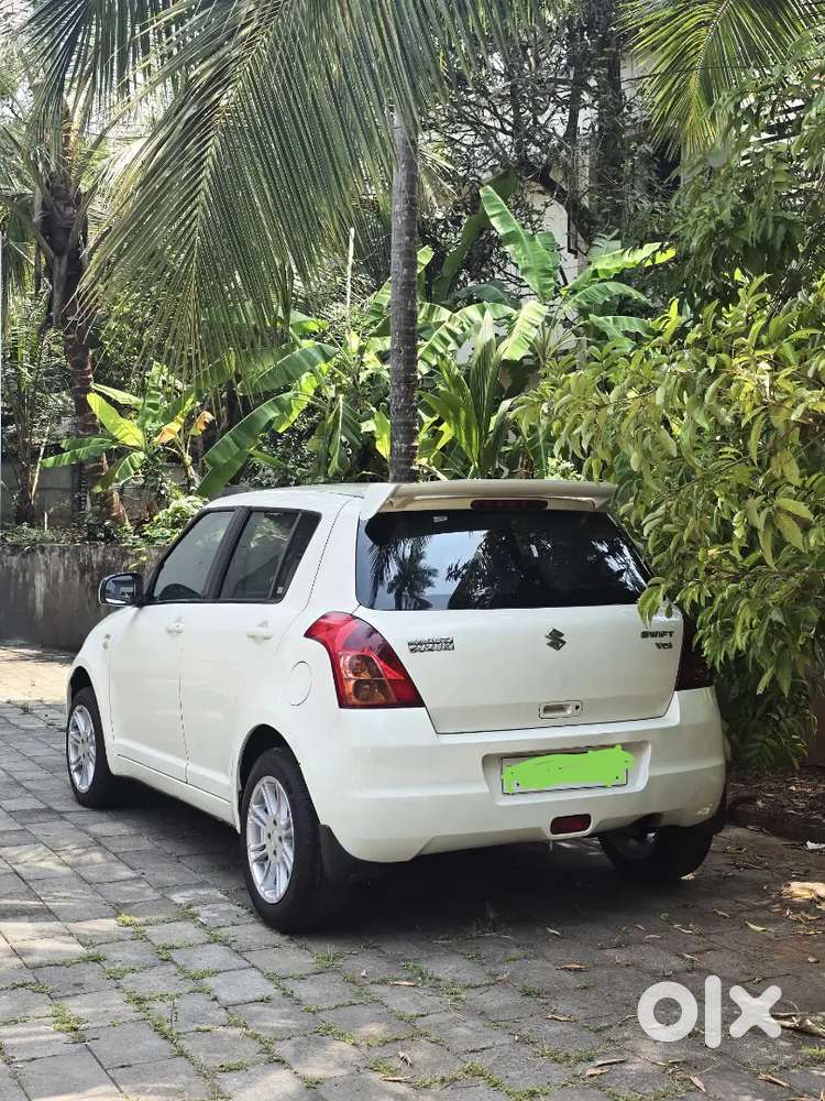 Maruti Suzuki Swift 2011 Diesel 120000 Km Driven