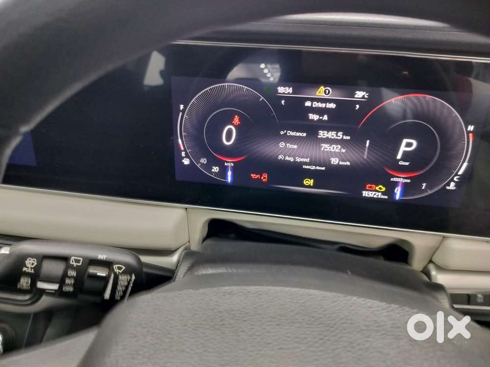 Mahindra Xuv700 2.2 Ax 5 Diesel At 7 Str, 2022, Diesel