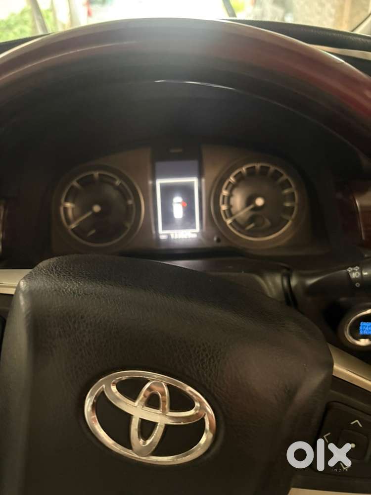 2016 Toyota Innova Crysta Zx 2.4 Diesel Manual | Single Owner