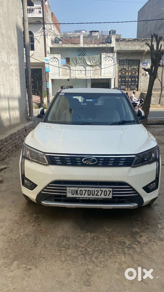 Mahindra Xuv300 2020 Petrol Well Maintained