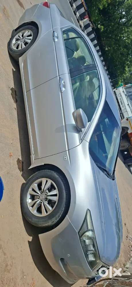 Malook Gadi Hai Urgent Sale