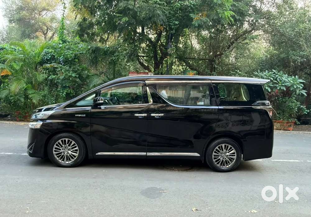 Toyota Vellfire, 2022, Petrol